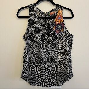 Black and White Patterned Women's Top Patchwork Embroidered Sequin Unique Beach
